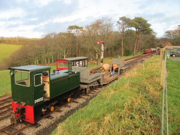 Hunslet diesel D6652 was used for mixing cement, and tool transport, January 2014